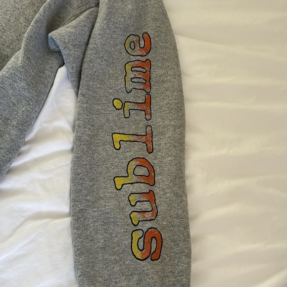 Urban Outfitters crewneck - Picture 2 of 5